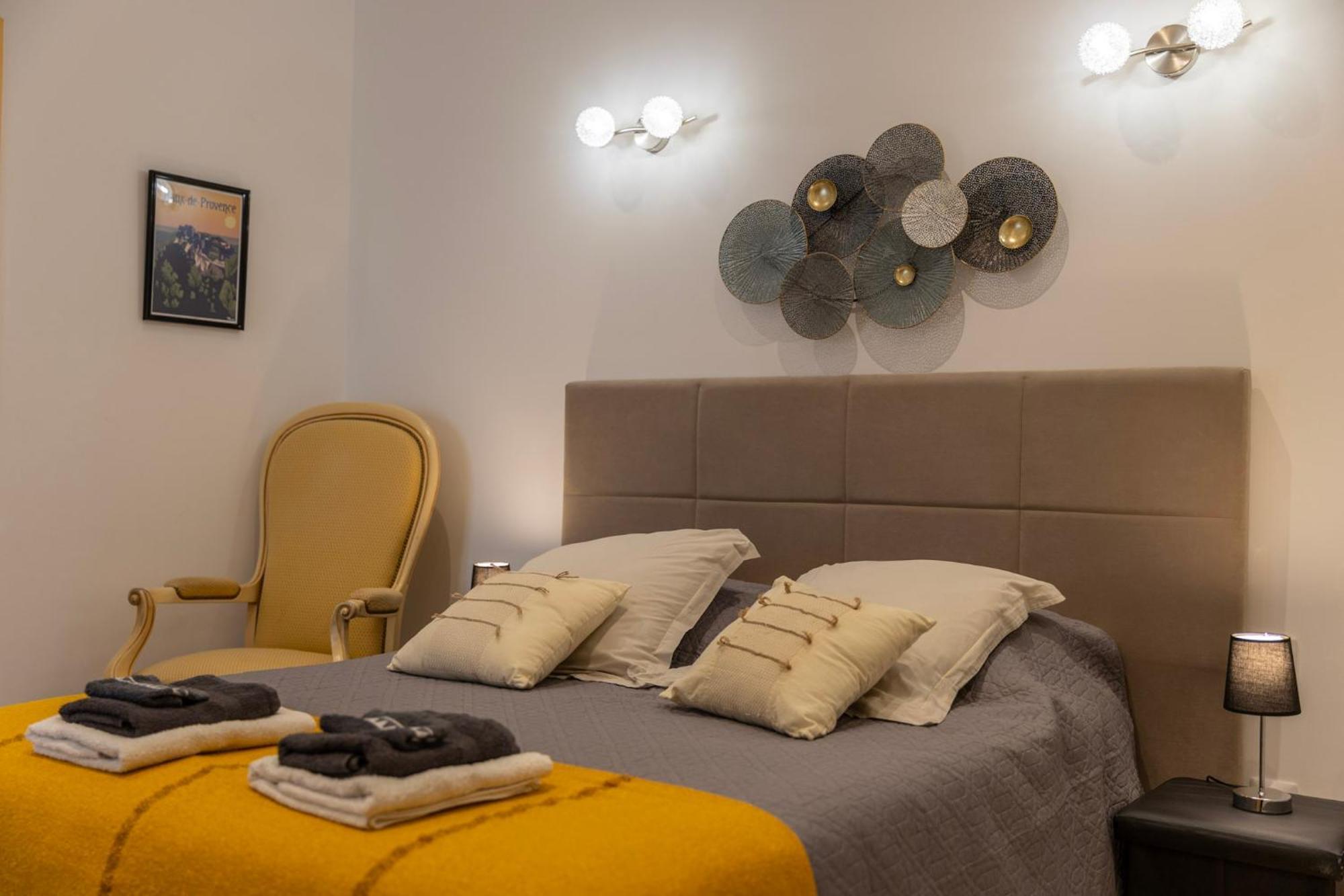 Instant En Provence Apartment Eyragues Exterior foto